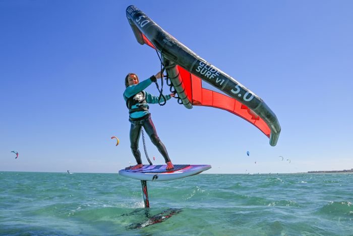kite foiling